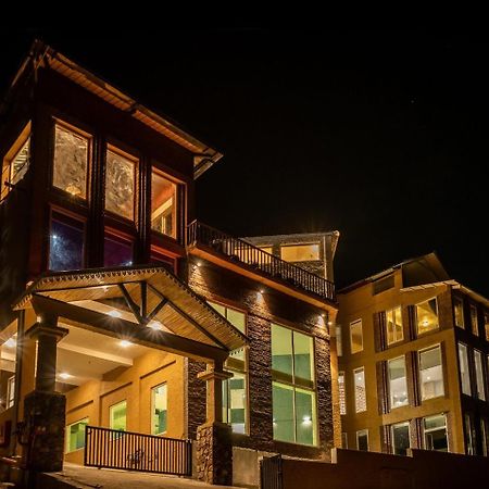 Tiaraa Jujurana Resort T Pathyar Exterior photo