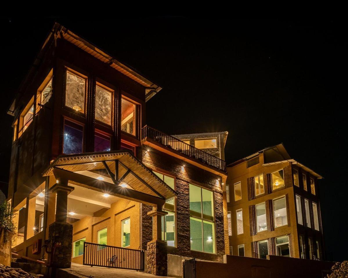 Tiaraa Jujurana Resort T Pathyar Exterior photo
