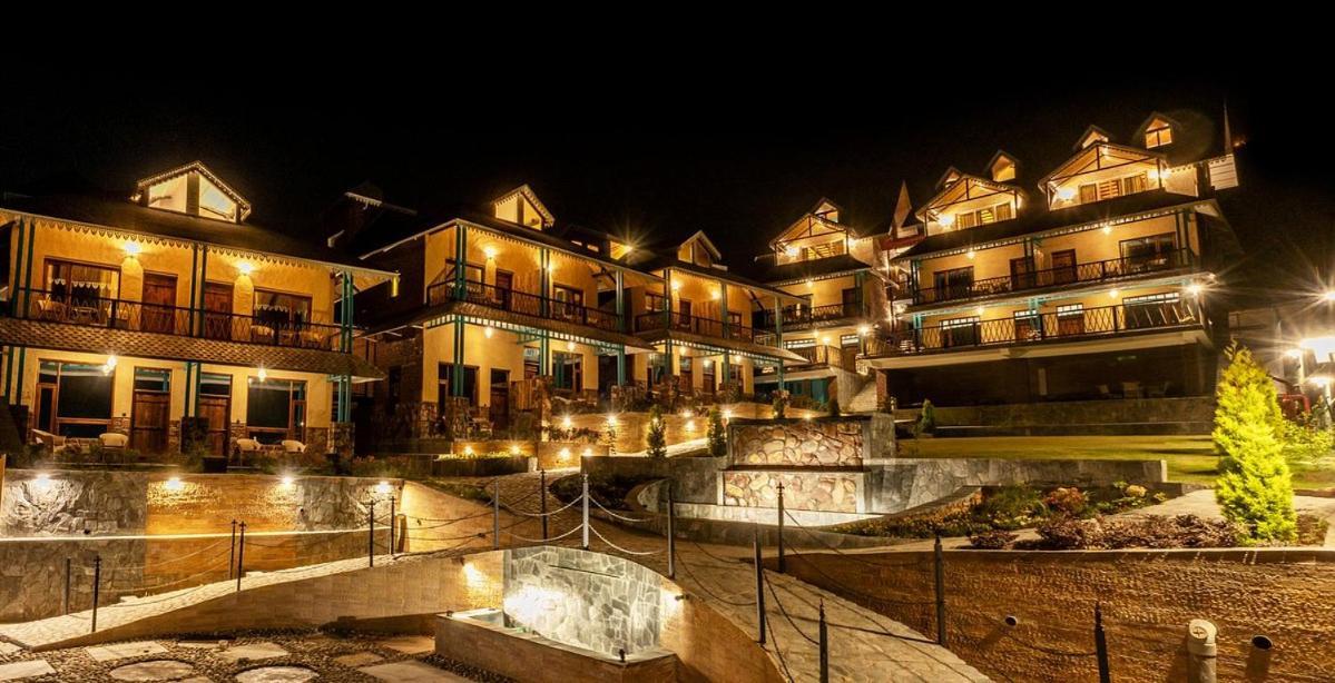Tiaraa Jujurana Resort T Pathyar Exterior photo